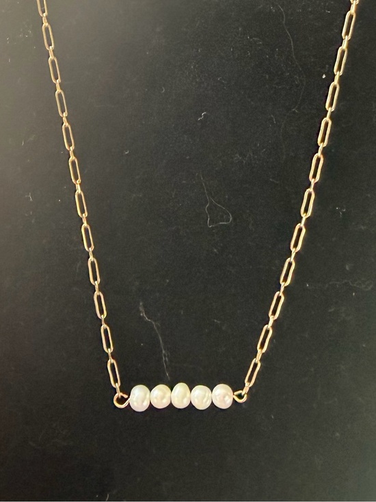 Jewelry - Gold paperclip Chain Necklace with Five White Pearls - Elegant Women’s Jewelry